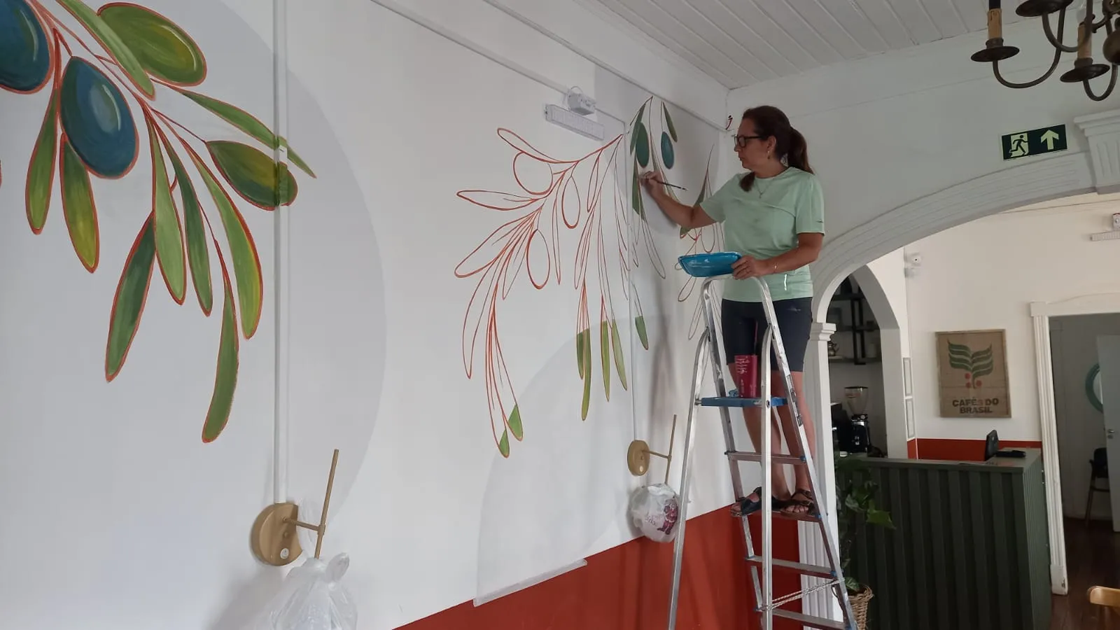 Pintura de cafetería local comercial